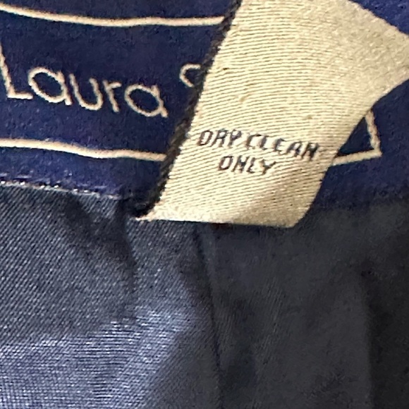 Laura Scott sz 12 blazer black pin stripe. Two button   Front pockets - Picture 14 of 14